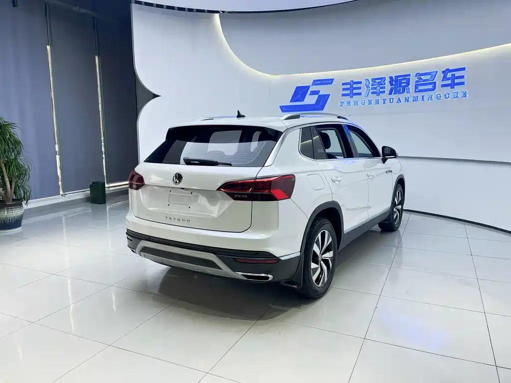 Tayron 330 TSI 2 WD Luxury Connected