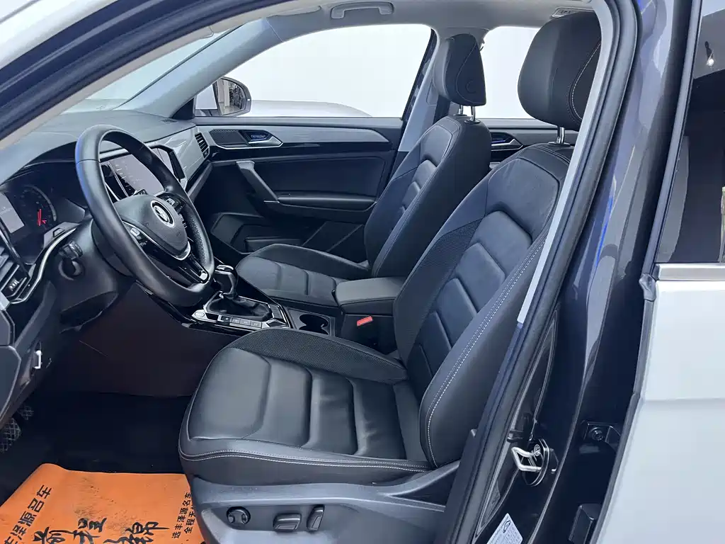 Tayron 330 TSI 2 WD Luxury Connected