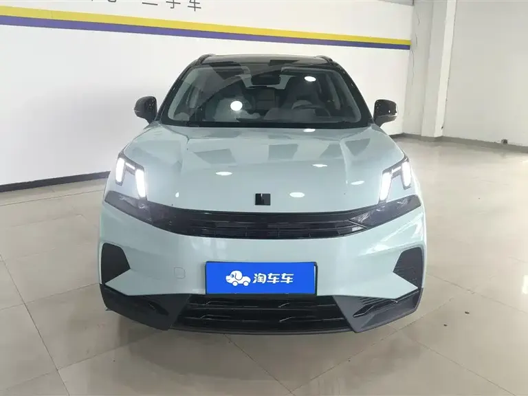 Lynk & Co 06 EM-P EM-P 126 Long Range Halo