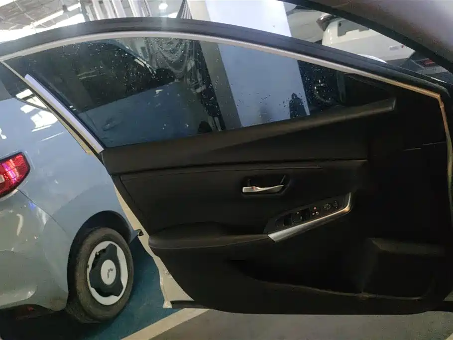 Sylphy 1.6 L XL CVT Joy