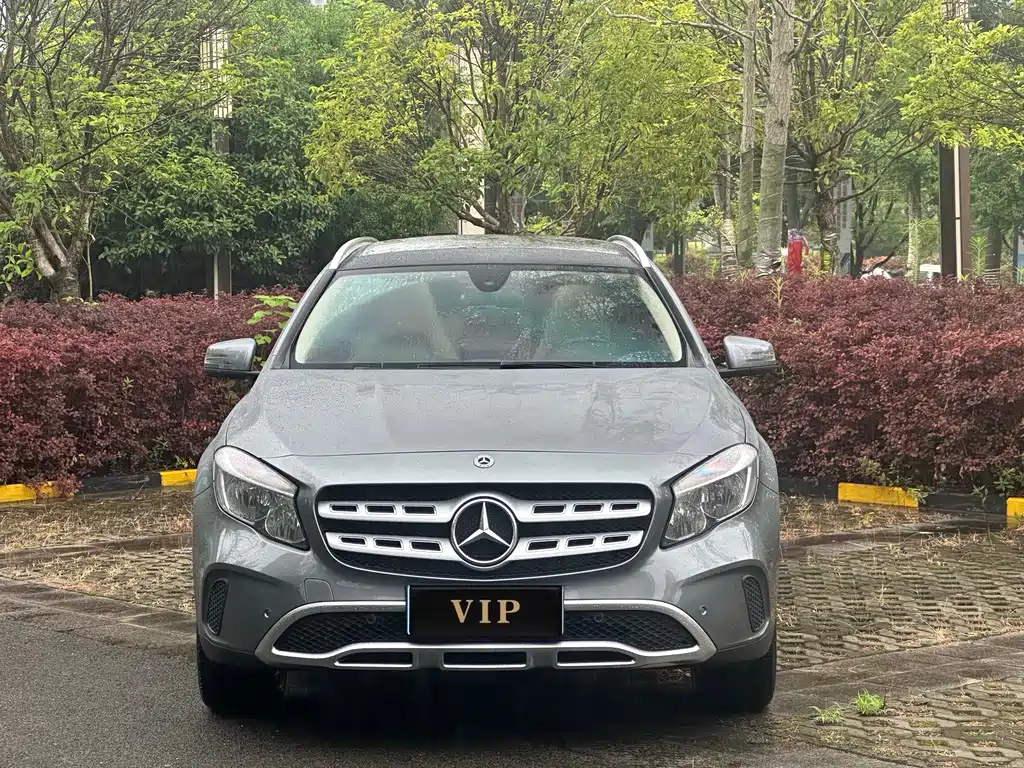 Mercedes-Benz GLA GLA 200 Dynamic