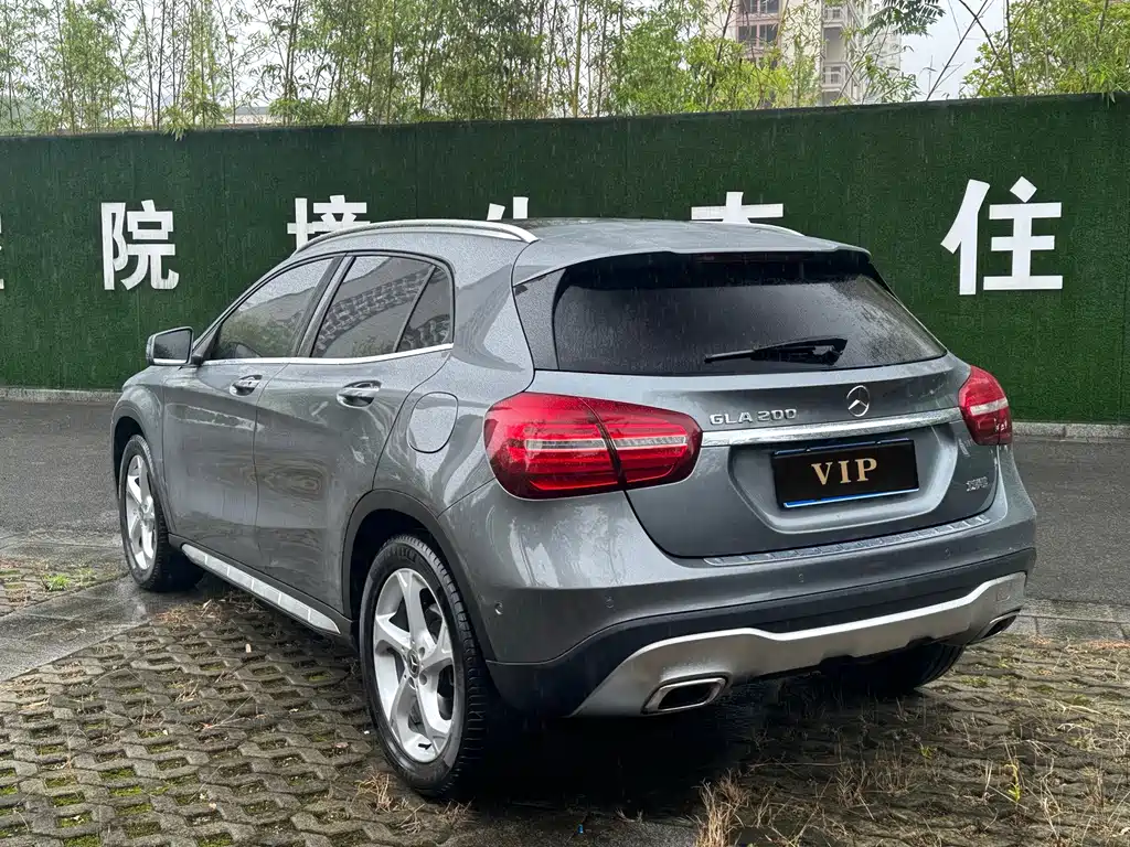 Mercedes-Benz GLA GLA 200 Dynamic