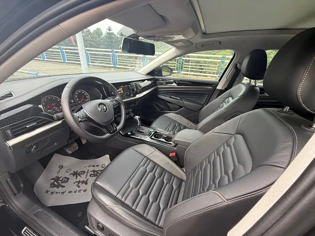 Passat 330 TSI Elite CN-V