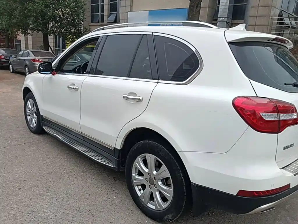 Haval H8 哈弗H8 2015款 2.0 T 两驱标准型