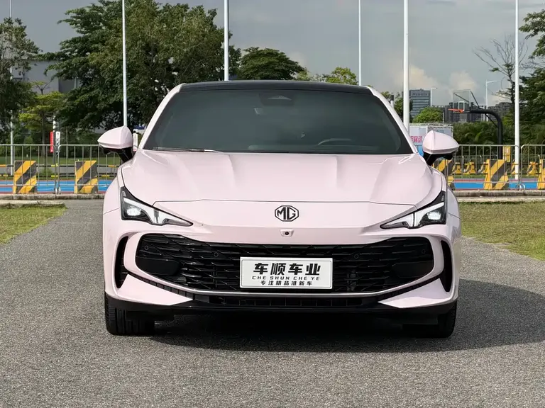 MG7 2.0 T Trophy+ Super Smart Drive