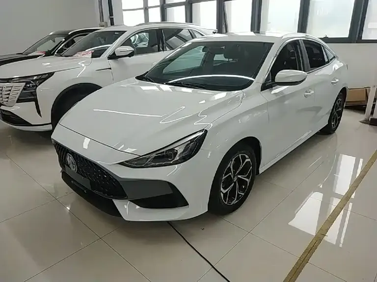 MG5 180 DVVT CVT Luxury