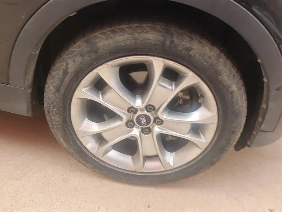 Kuga 2.0 L GTDi 4 WD Elite