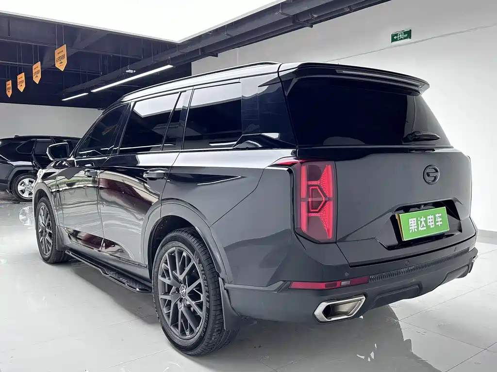 GAC Trumpchi GS8 Navigator Series 2.0 TGDI 2 WD Luxury Connected (7-seat)