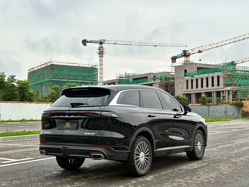 Tiggo 8 L 瑞虎8 L 2025款 2.0 T 两驱长虹版 7座