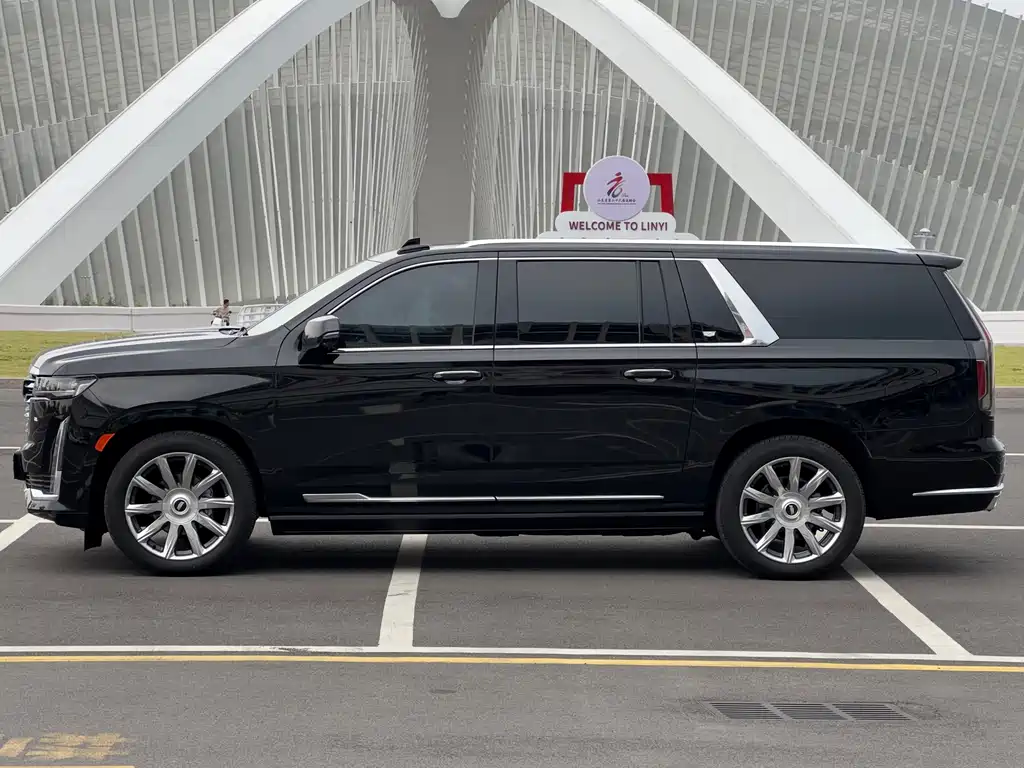 Escalade 凯雷德ESCALADE 2023款 3.0 L 柴油版