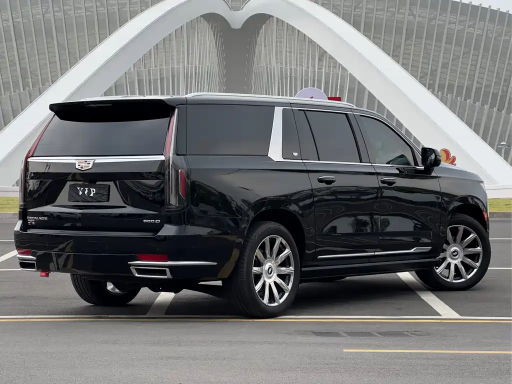 Escalade 凯雷德ESCALADE 2023款 3.0 L 柴油版