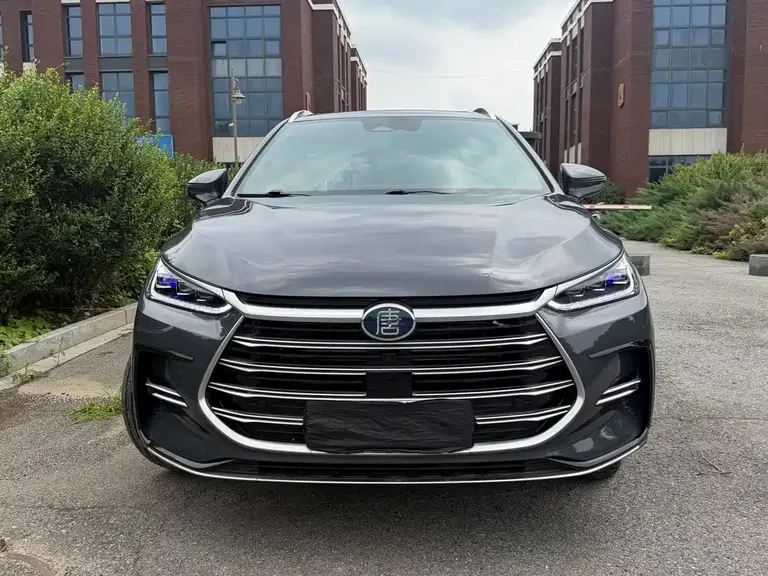 BYD Tang NEV DM-i 112 KM Distinguished