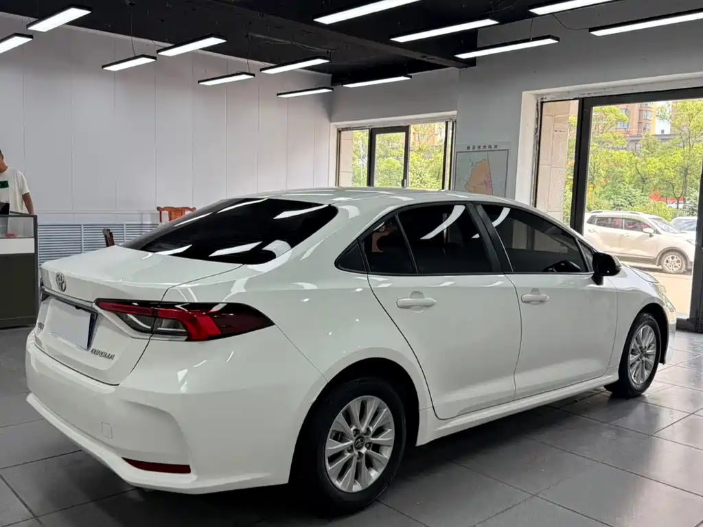 Corolla 1.5 L Pioneer