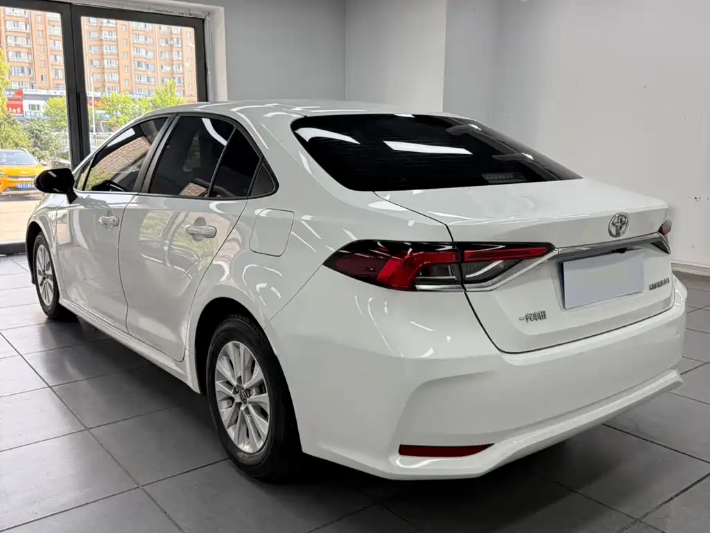 Corolla 1.5 L Pioneer