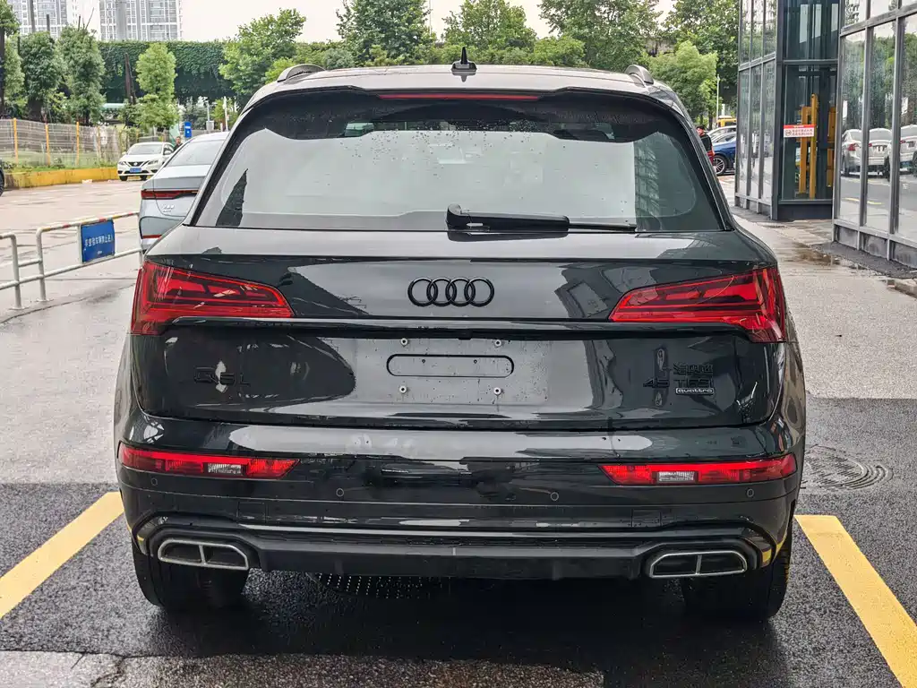 Audi Q5 L 45 Anniversary Collector 45 TFSI Luxury Dynamic