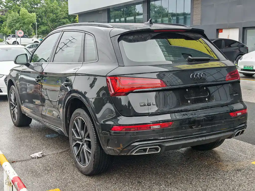 Audi Q5 L 45 Anniversary Collector 45 TFSI Luxury Dynamic