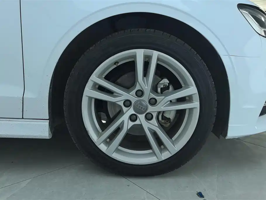 Audi A3 Limousine 35 TFSI Fashion CN-V