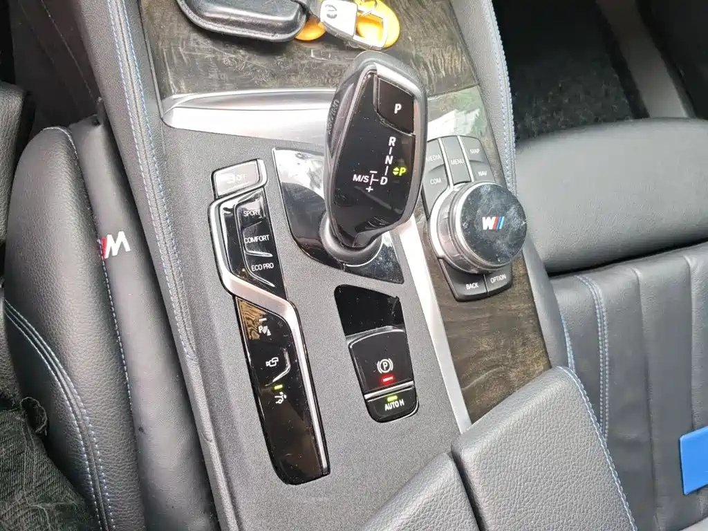 BMW 6 Series GT 630 i M Sport Premium Enjoyment Package
