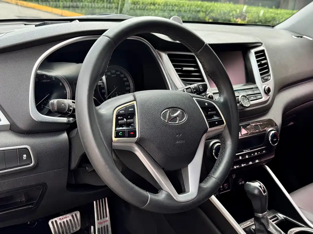 Tucson 1.6 T DCT 2 WD Intelligent