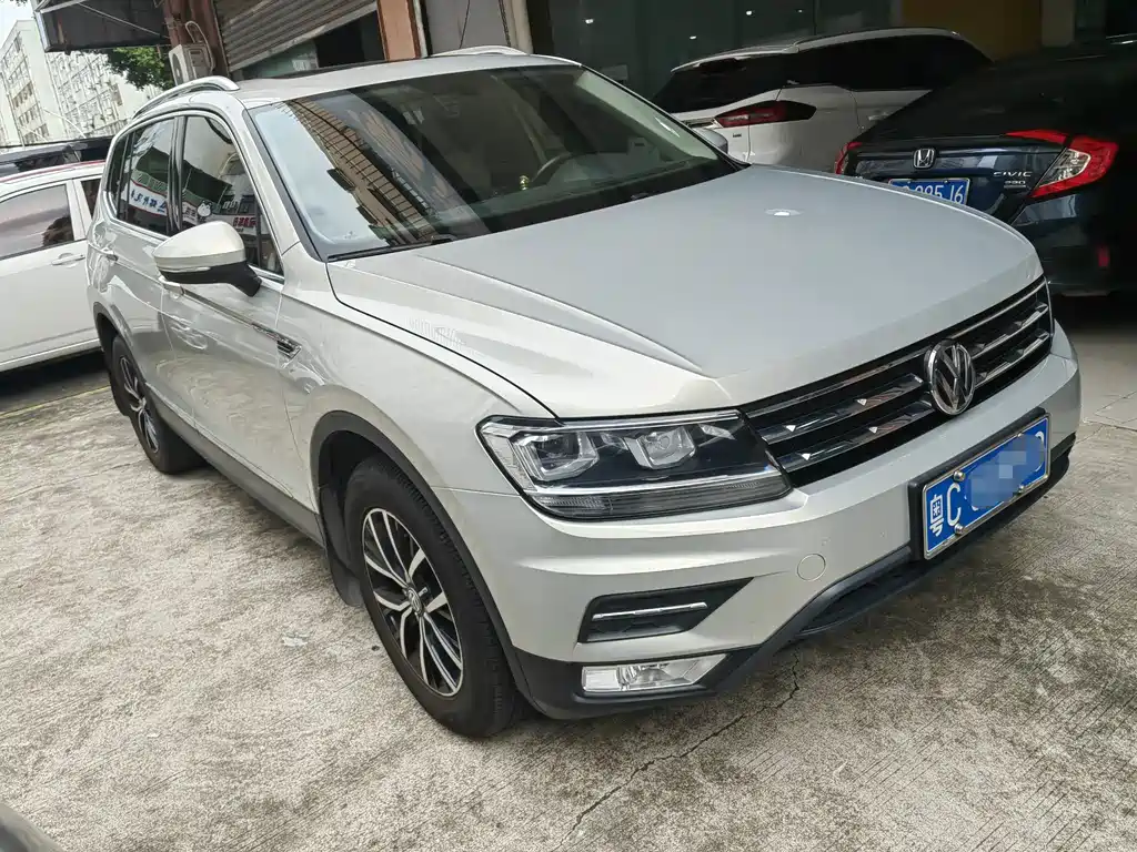 Tiguan L 330 TSI Auto 2 WD Luxury