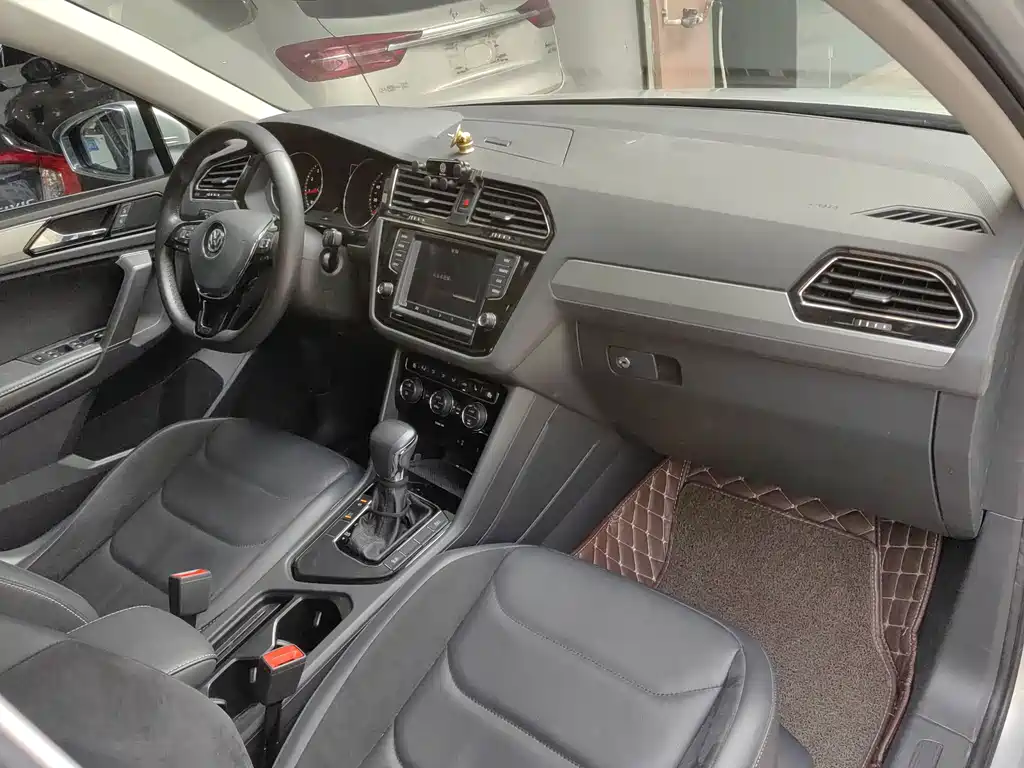 Tiguan L 330 TSI Auto 2 WD Luxury