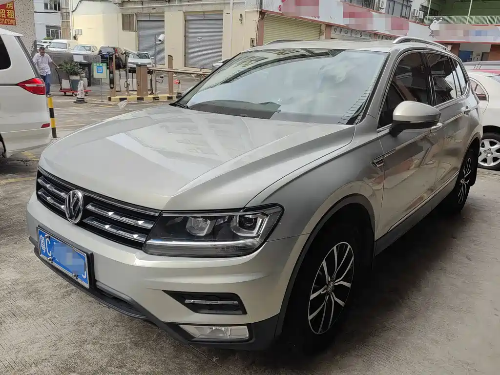 Tiguan L 330 TSI Auto 2 WD Luxury