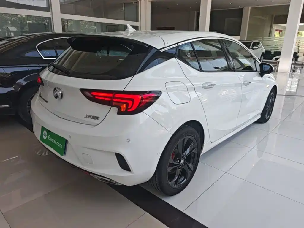Verano Hatchback GS 20 T DCT Passion Sport