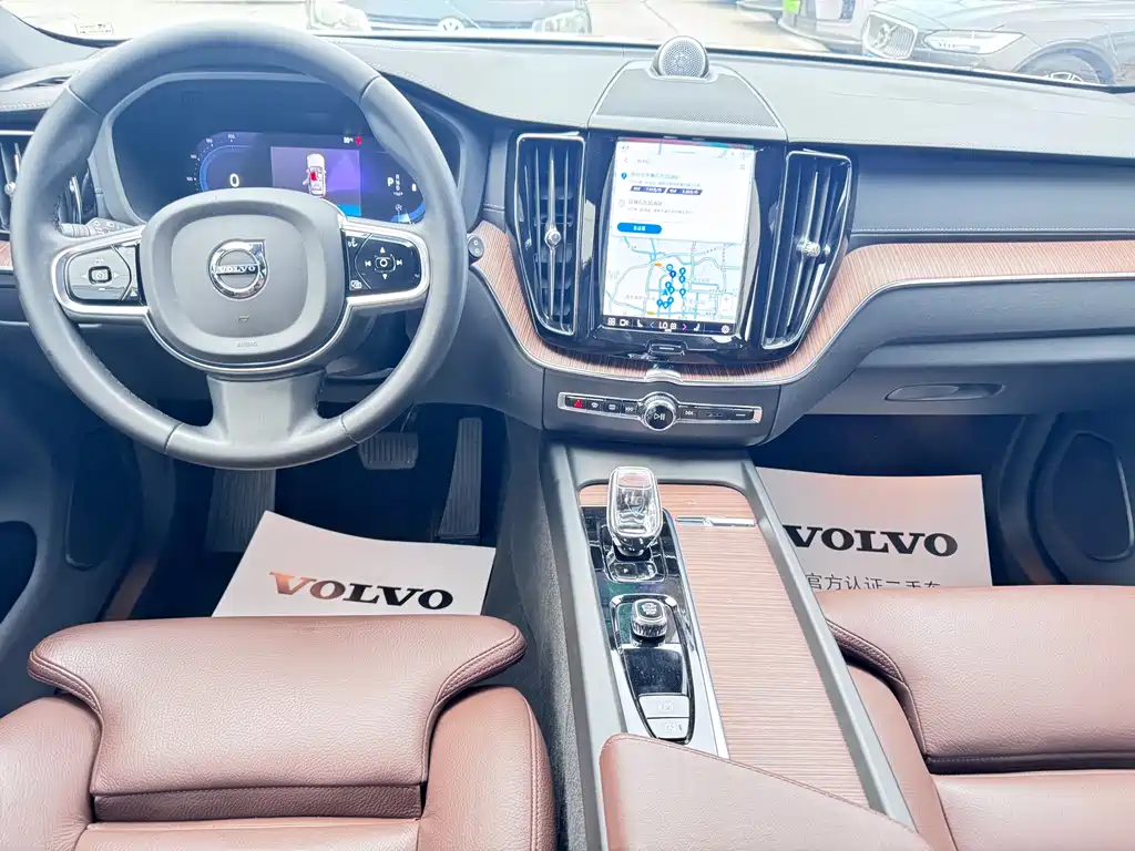 Volvo XC60 B5 4 WD Smart Vision Luxury