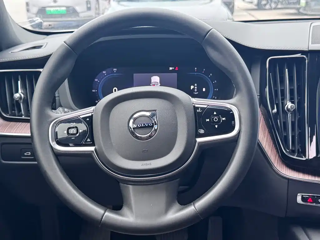 Volvo XC60 B5 4 WD Smart Vision Luxury
