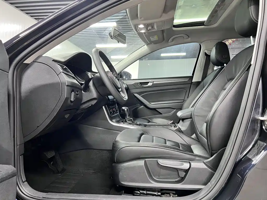 Passat 280 TSI DSG Graceful