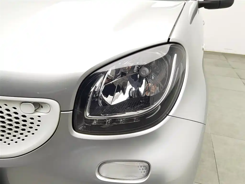 smart forfour 1.0 L 52 kW Passion