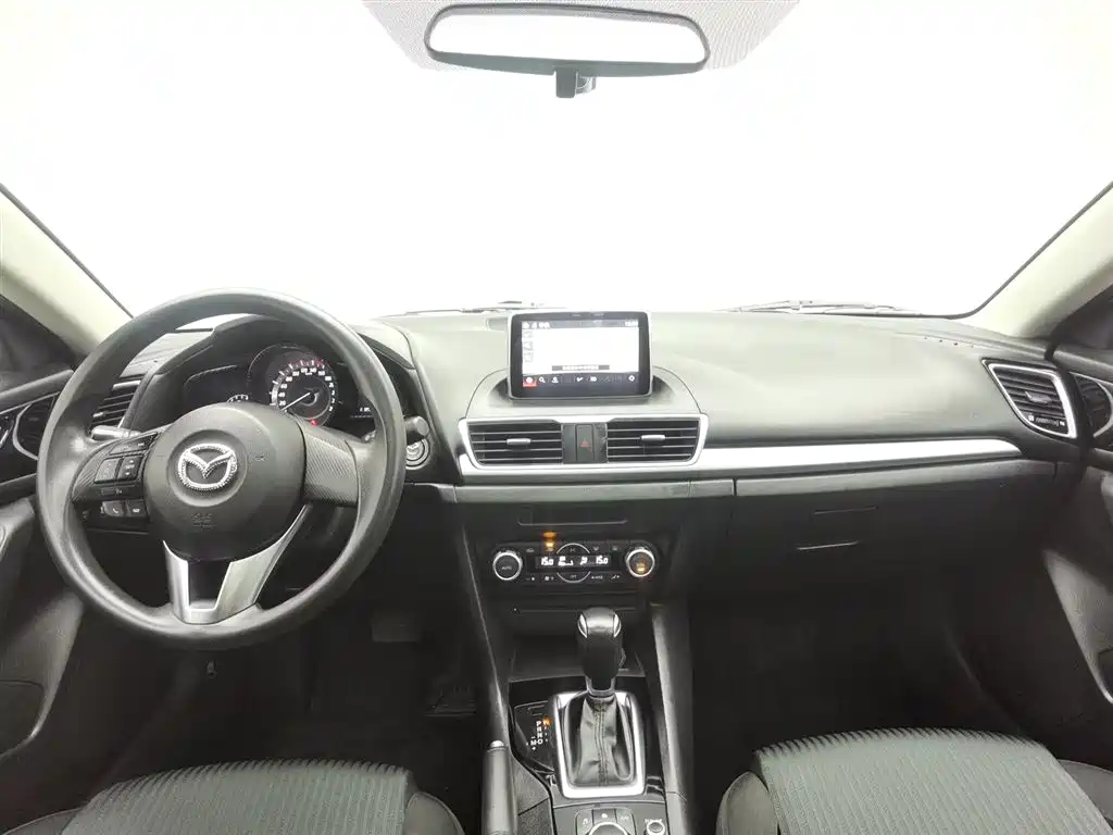 Mazda 3 Axela Sedan 1.5 L Auto Luxury