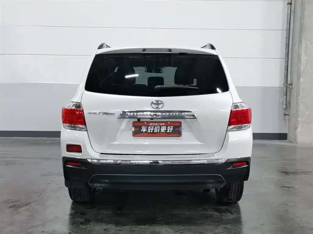 Highlander 2.7 L 2 WD 7-seat Luxury