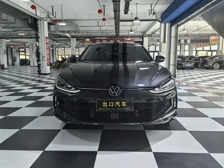 Volkswagen Lamando Lamando L 280 TSI DSG Dazzle Hot