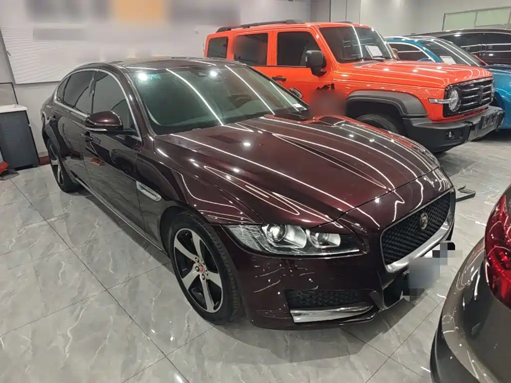 Jaguar XFL XFL 2.0 T P200 2 WD Elite