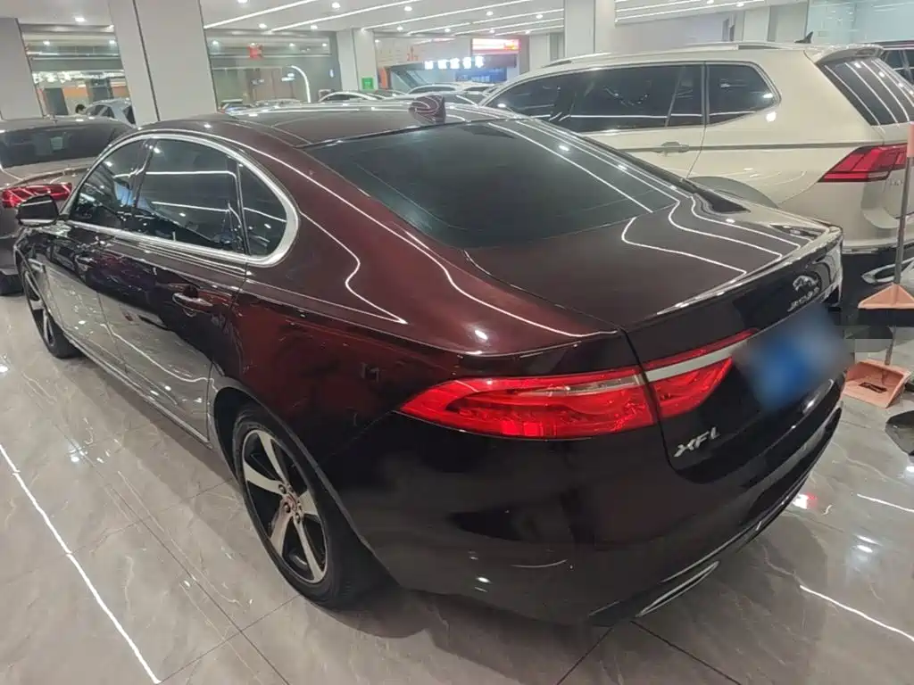 Jaguar XFL XFL 2.0 T P200 2 WD Elite