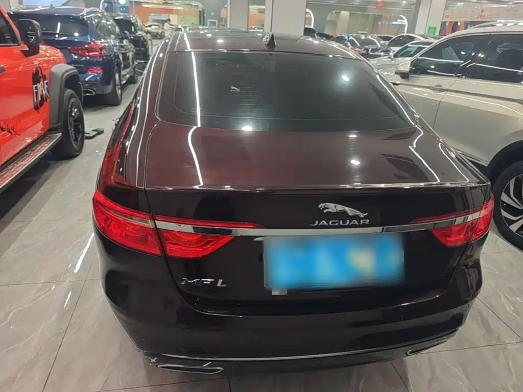 Jaguar XFL XFL 2.0 T P200 2 WD Elite