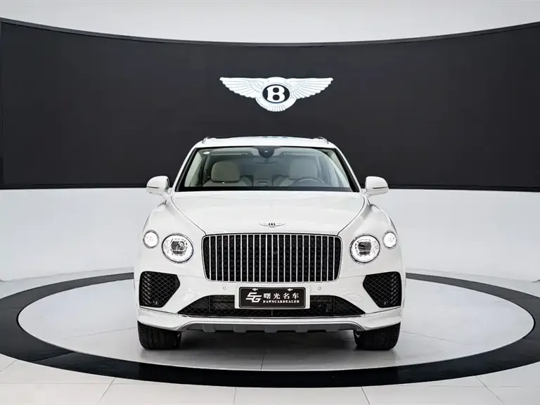 Bentley Bentayga 4.0 T V8 LWB Range