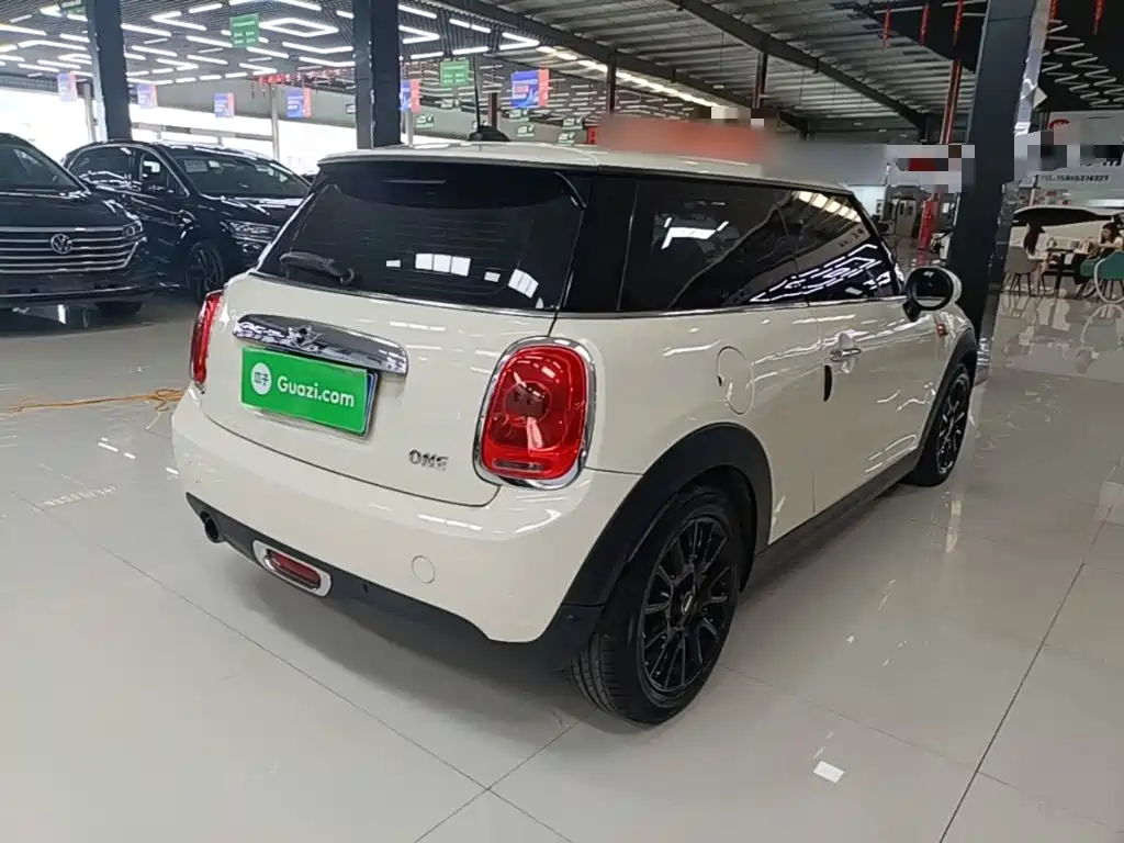 MINI 1.2 T ONE+