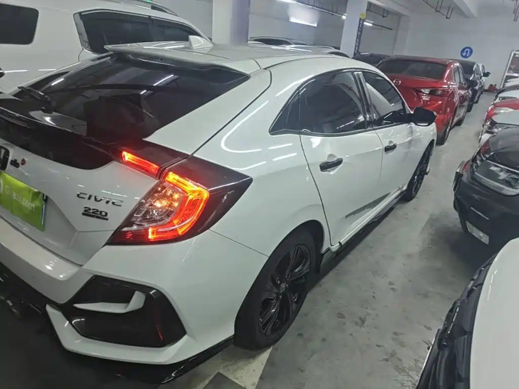 Civic HATCHBACK 220 TURBO CVT Trend Cool Control