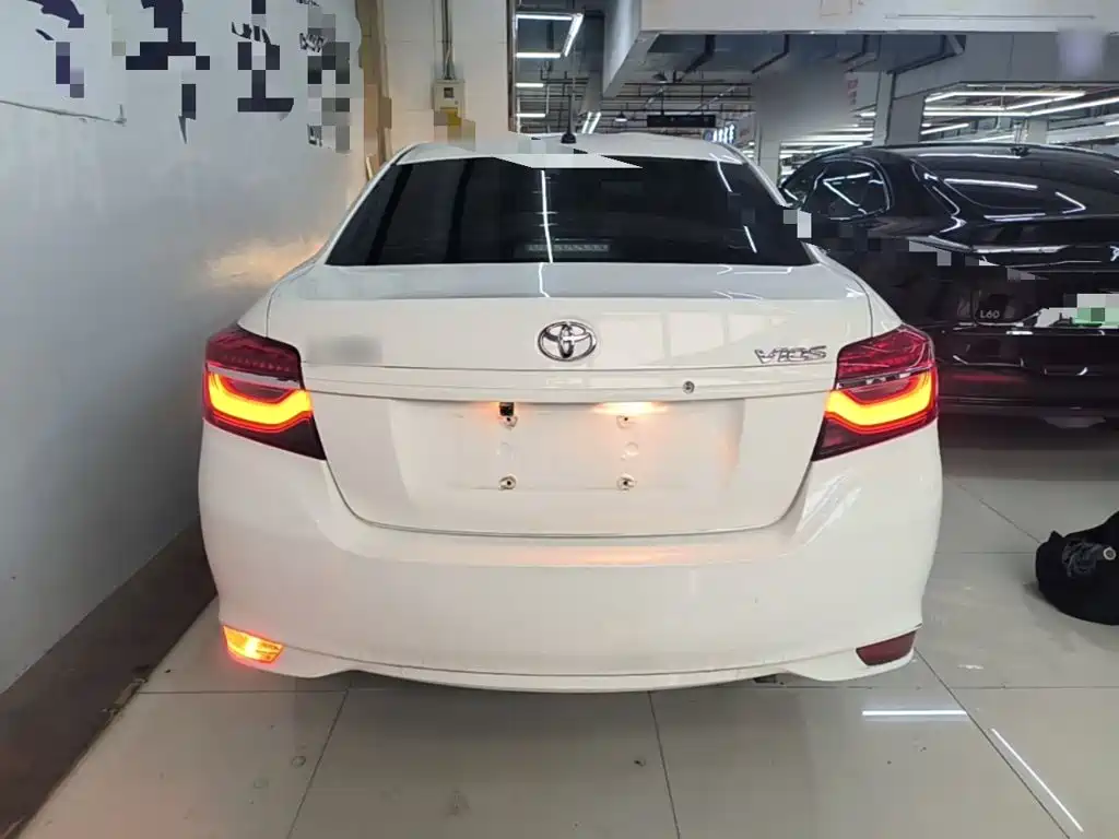 Vios 1.5 L CVT Smart Travel