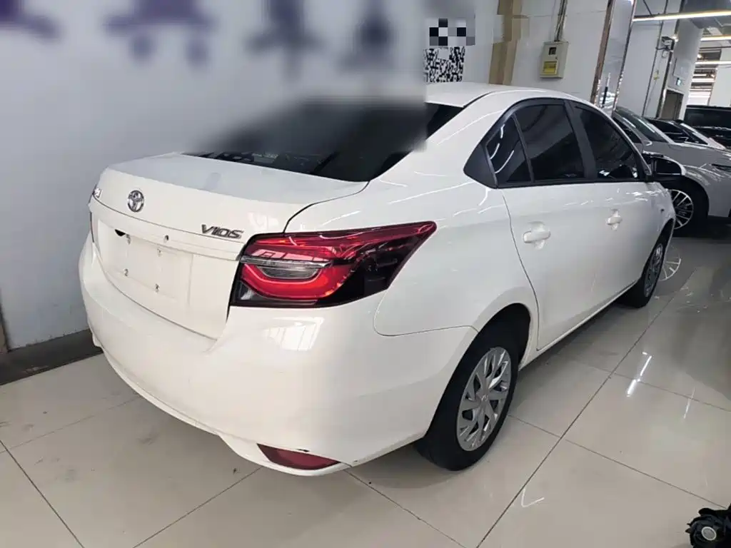 Vios 1.5 L CVT Smart Travel