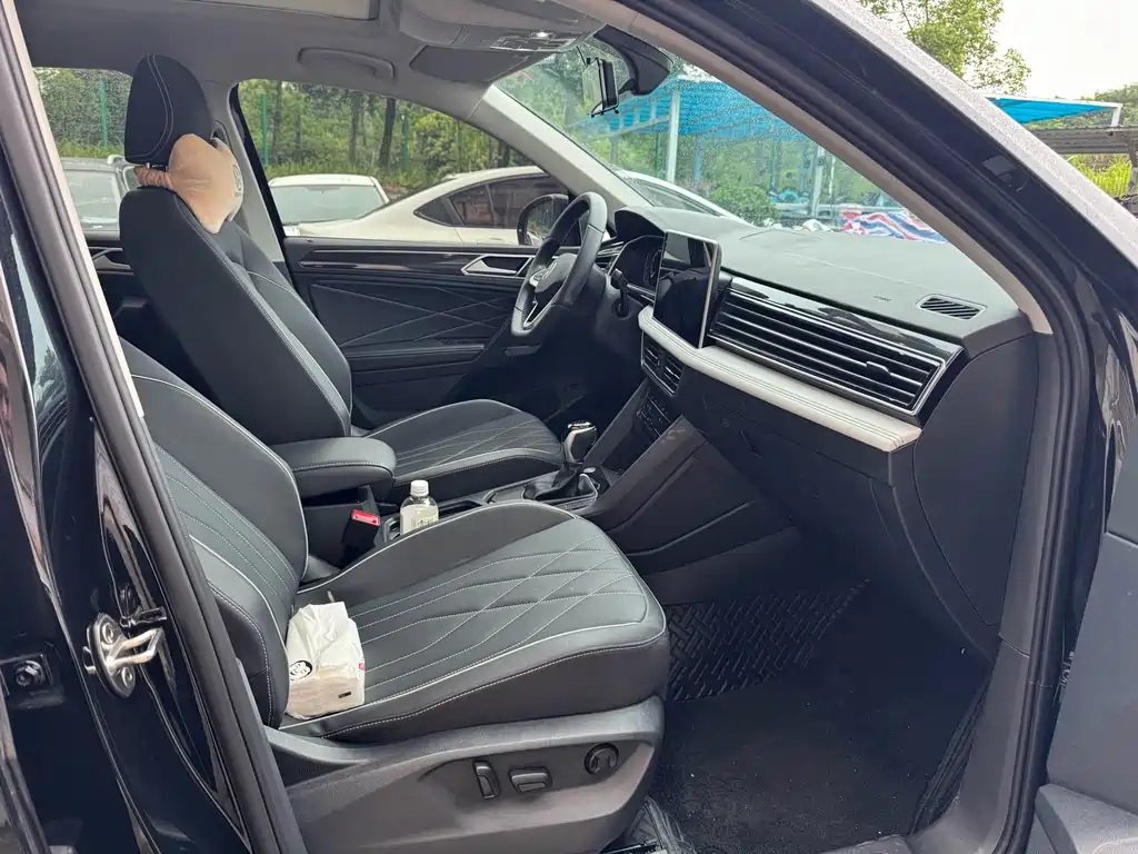 Tiguan L Outstanding 300 TSI Auto 2 WD Dragon