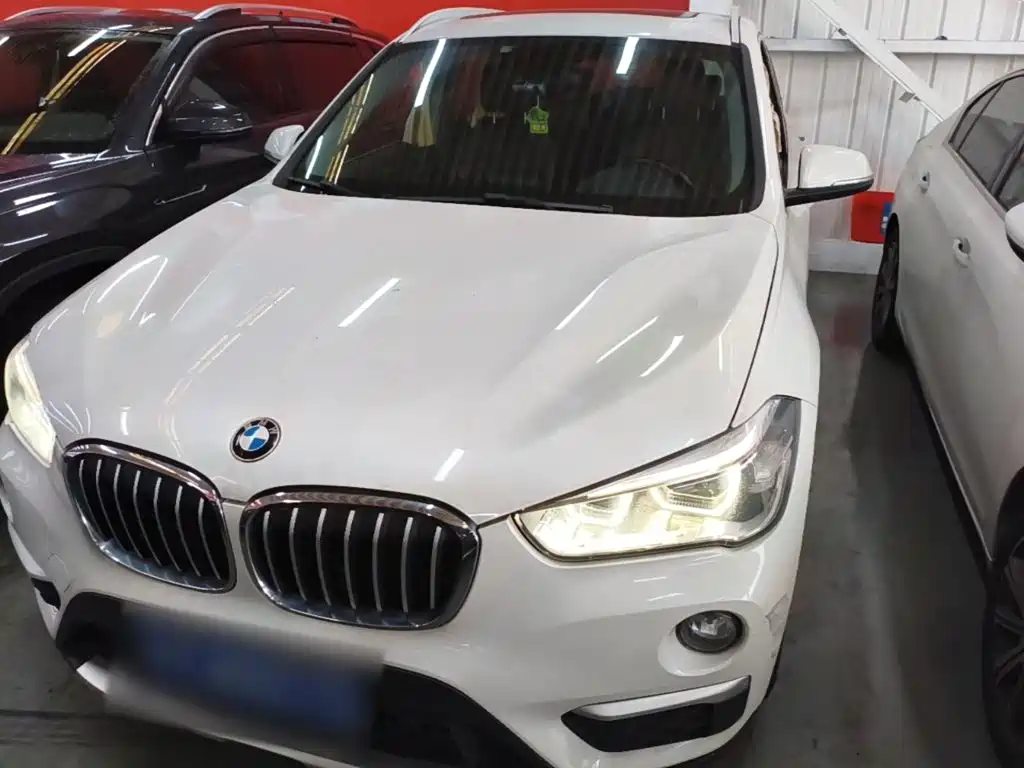 BMW X1 sDrive18 Li Premium