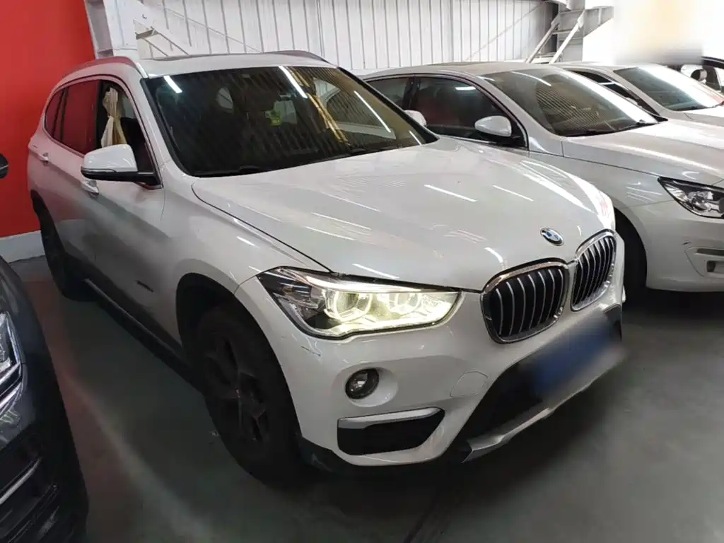 BMW X1 sDrive18 Li Premium