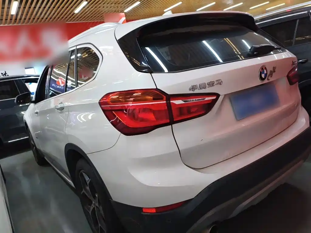 BMW X1 sDrive18 Li Premium