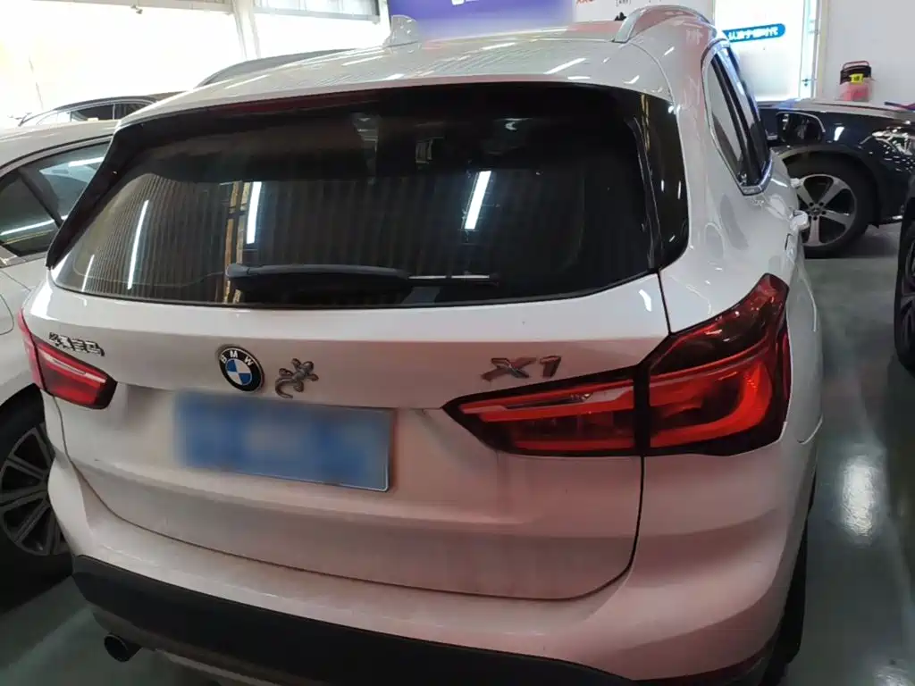 BMW X1 sDrive18 Li Premium