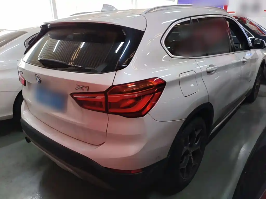 BMW X1 sDrive18 Li Premium