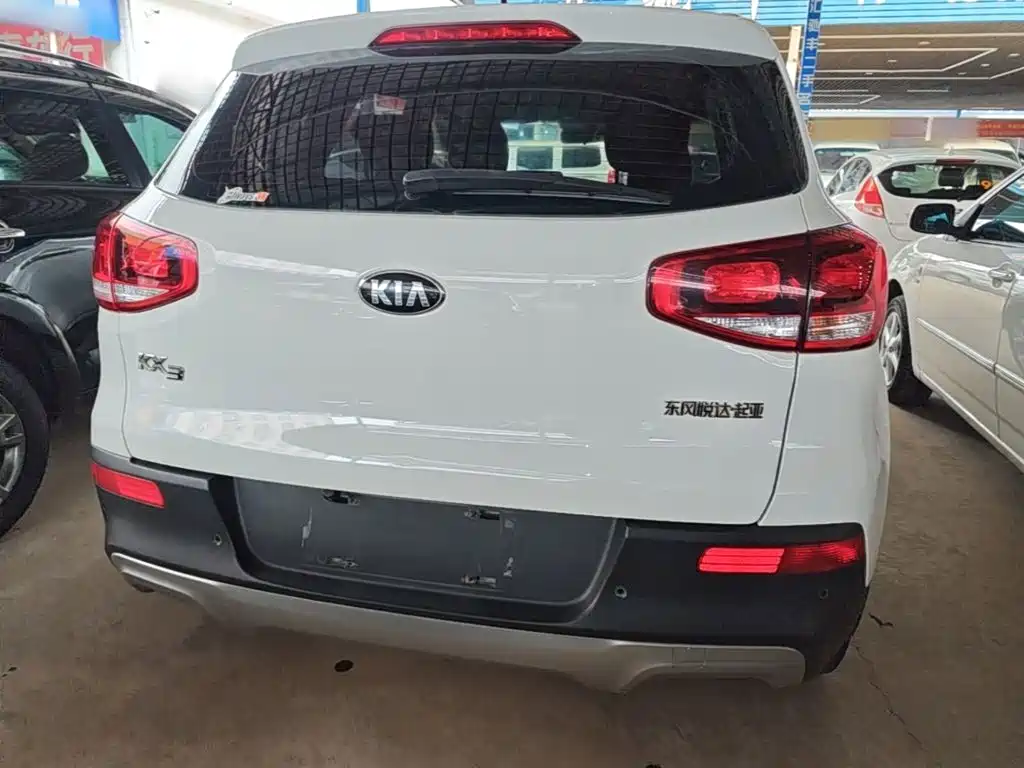 KX3 1.6 L Auto 2 WD DLX