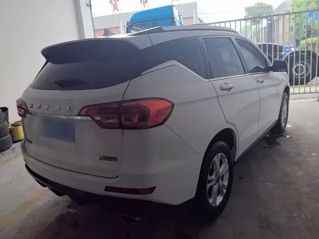 Haval M6 1.5 T Auto 2 WD Urban